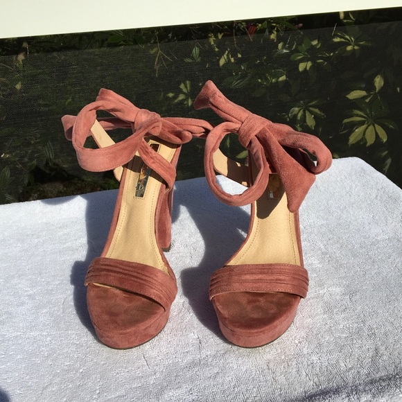 Liliana Pink High Heels - Picture 5 of 8